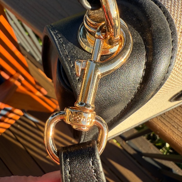 EUC GG Blondie Medium top handle bag (Read Description) - Picture 7 of 10